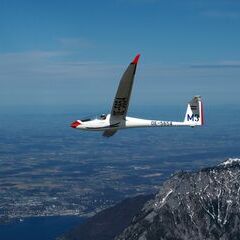 Flugwegposition um 10:46:02: Aufgenommen in der Nähe von Gemeinde Ebensee, 4802 Ebensee, Österreich in 2274 Meter